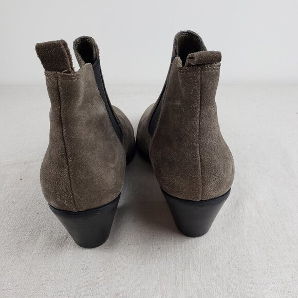 Marc Fisher Jayli Chelsea Booties Gray Suede Block Heel Womens Size 7.5 - Picture 11 of 11